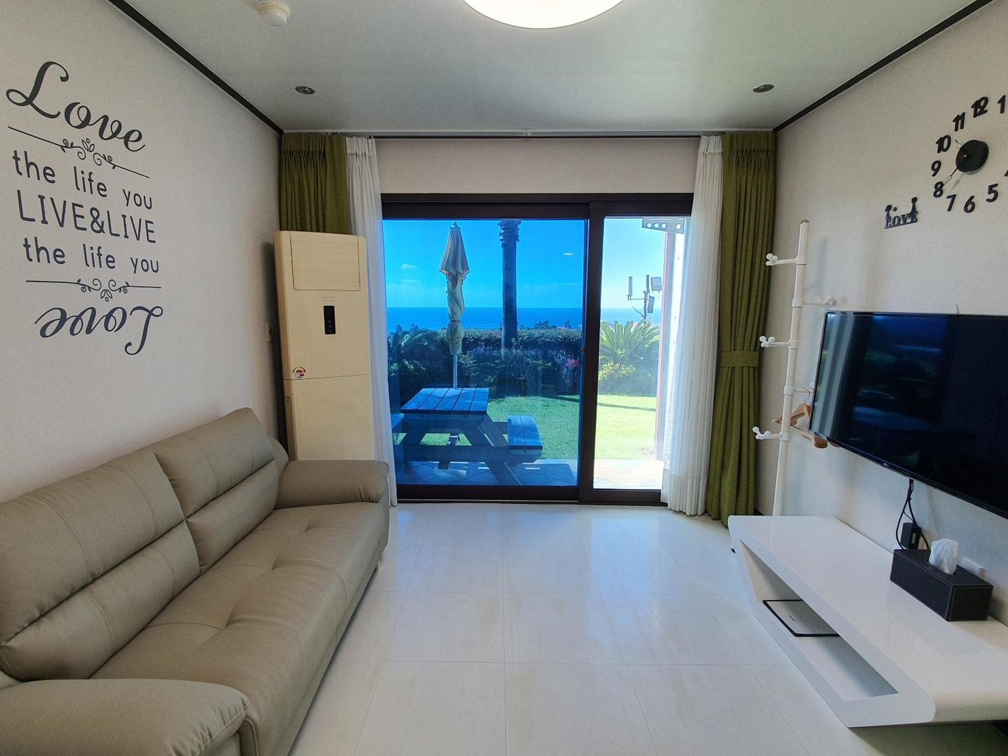 Beewool Chaewool Pension Seogwipo Rom bilde